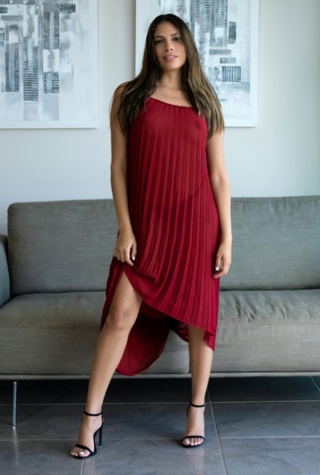 Aydinevler 5 Yıldızlı Otel Servisi Escort Bayan Yulia